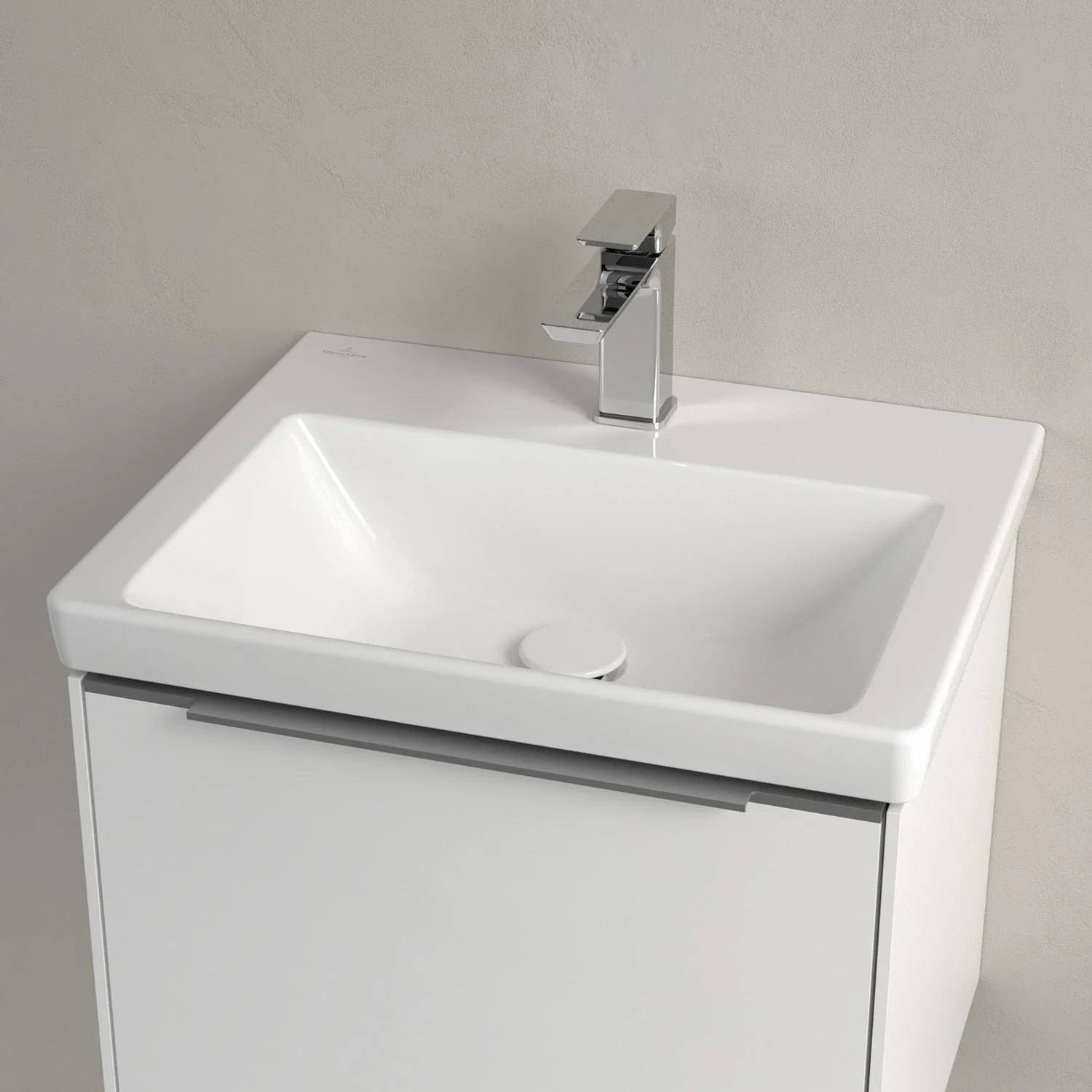 Pojedyncza umywalka z baterią stojącą w łazience, Villeroy & Boch
