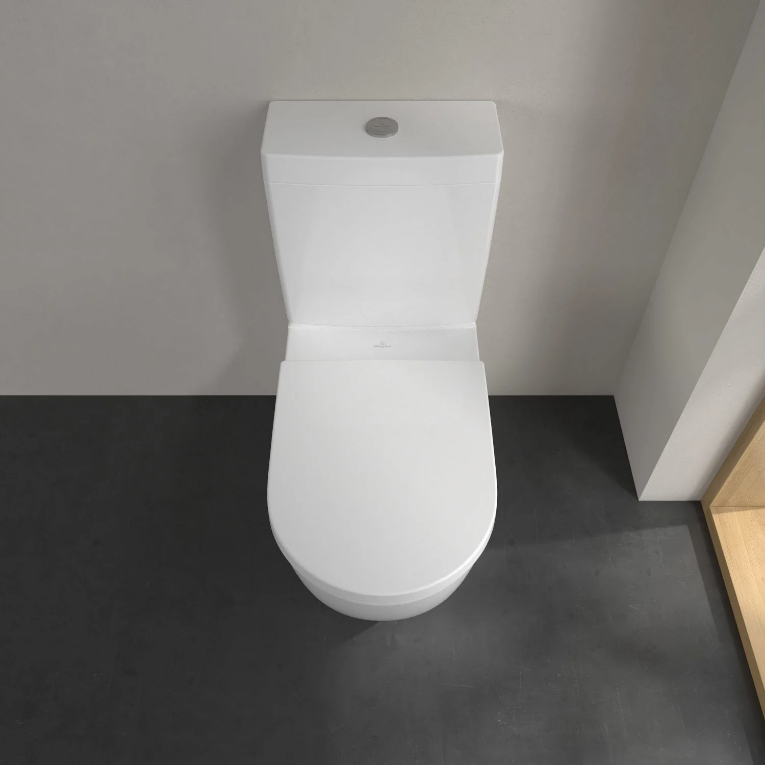 Biała toaleta z góry w łazience, Villeroy & Boch
