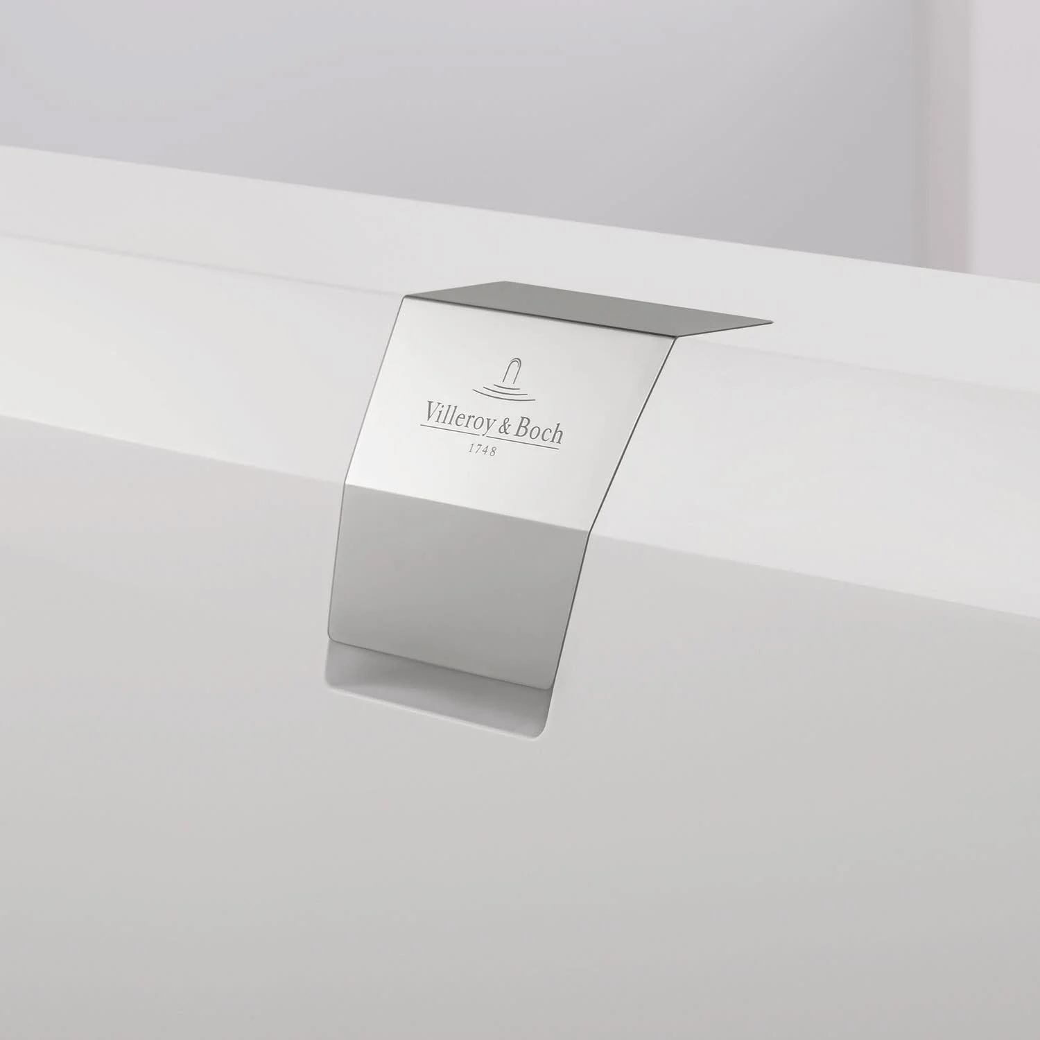 Wycięta bateria na wannie firmy Villeroy & Boch, Villeroy & Boch