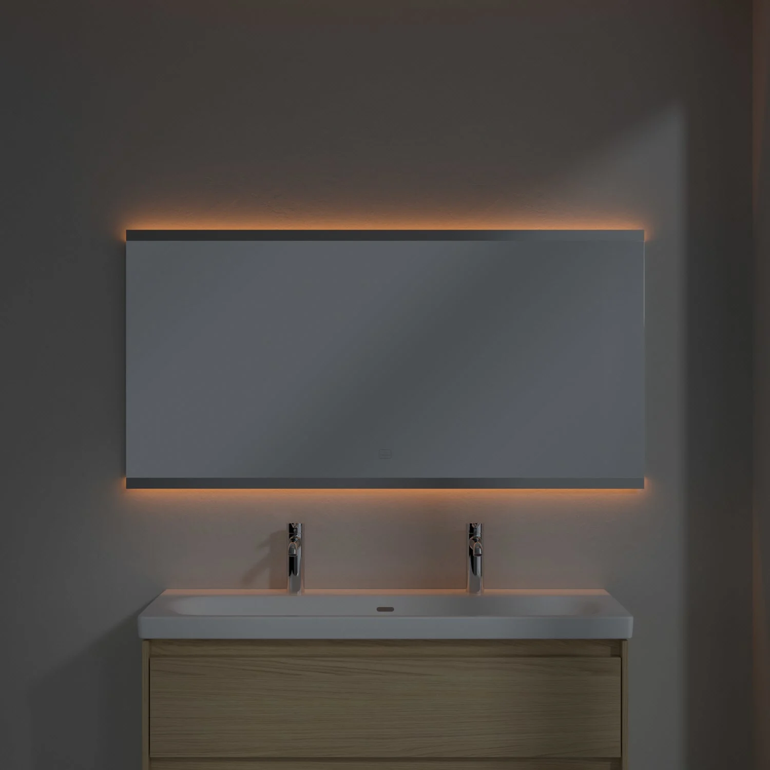 Podświetlane lustro łazienkowe z podwójną umywalką, Villeroy & Boch