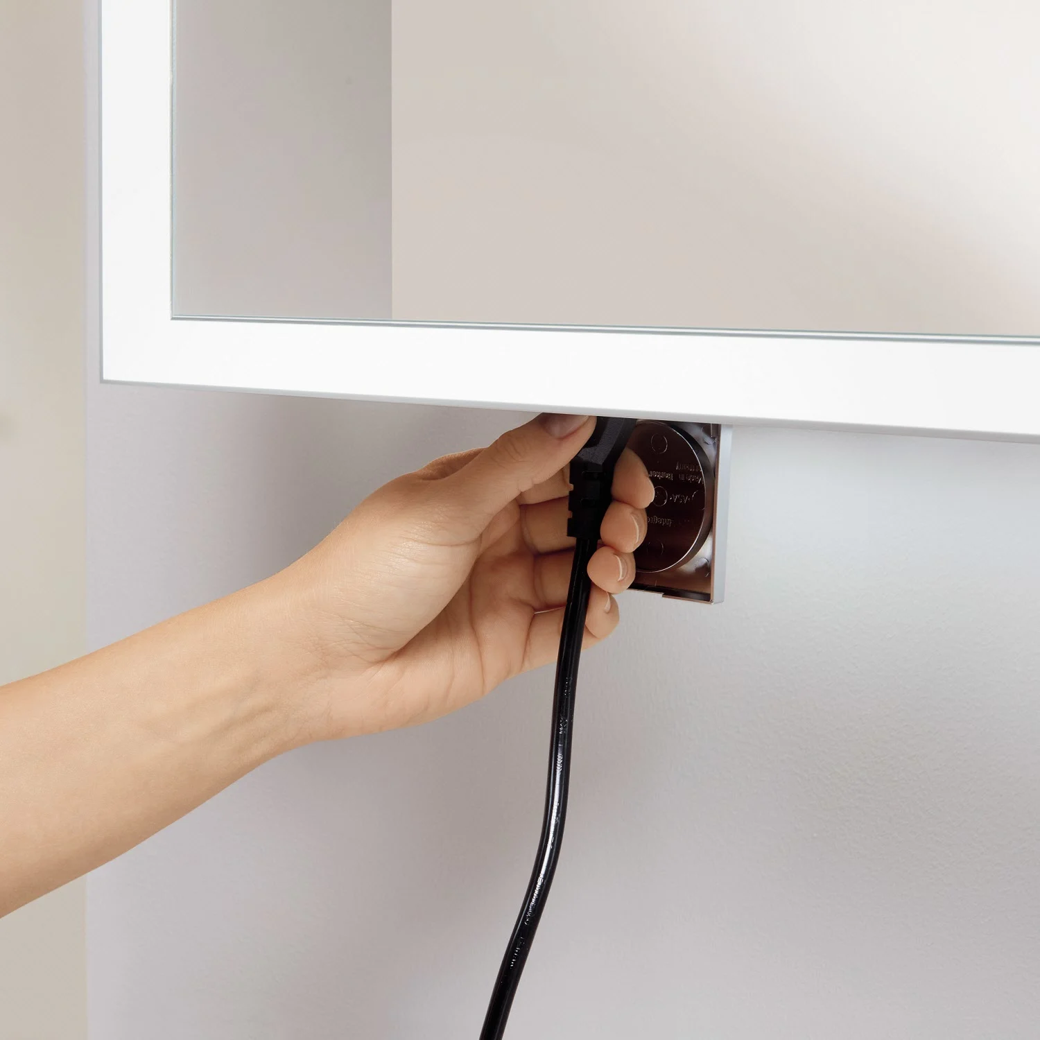 Villeroy & Boch My View Now Vorbau-Spiegelschrank 120 cm, 3 Türen, mit Sensordimmer Bild 6