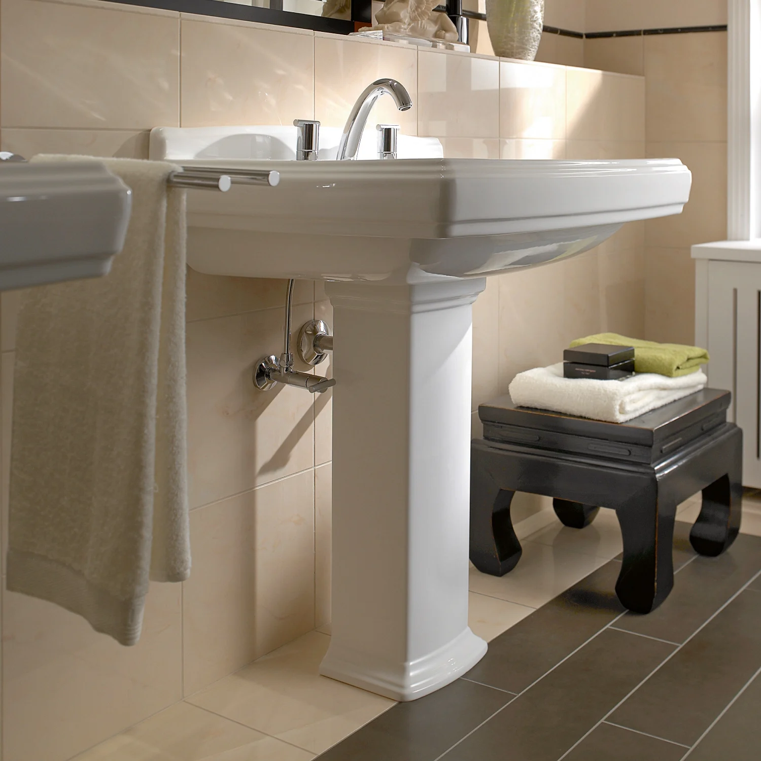 Villeroy & Boch Hommage Standsäule für Waschtische 65,5 bis 75,5 cm Bild 4