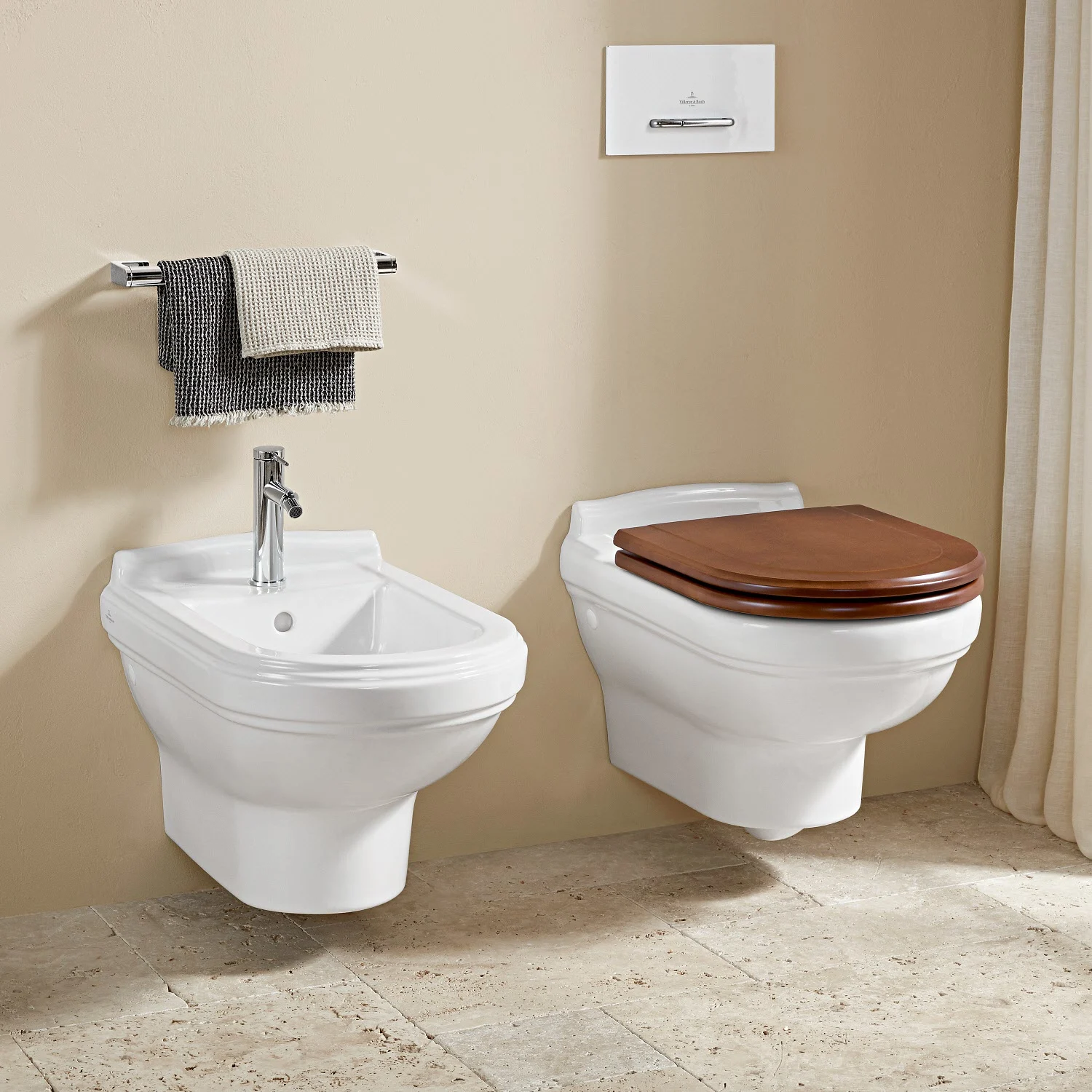 Toaleta ścienna i bidet w nowoczesnej łazience, Villeroy & Boch
