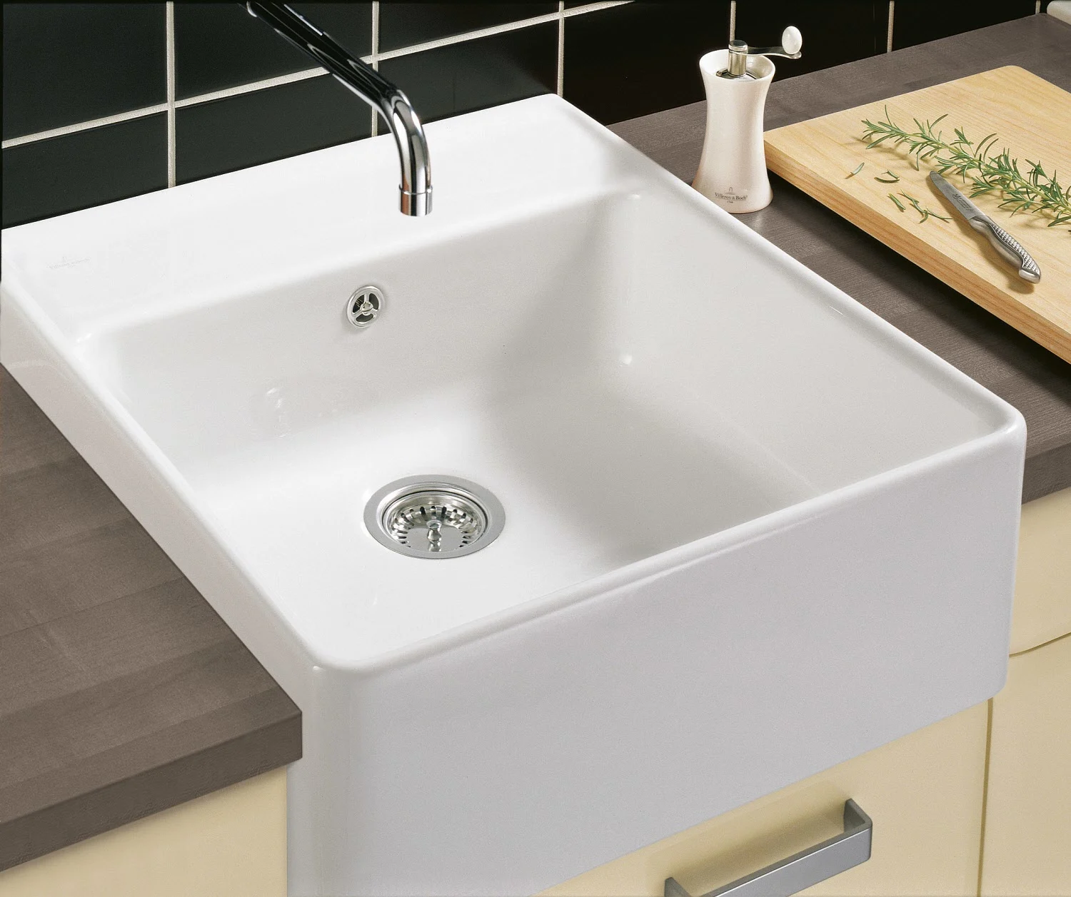 Villeroy & Boch Spülstein Einzelbecken, Ablaufgarnitur mit Handbetätigung Bild 3