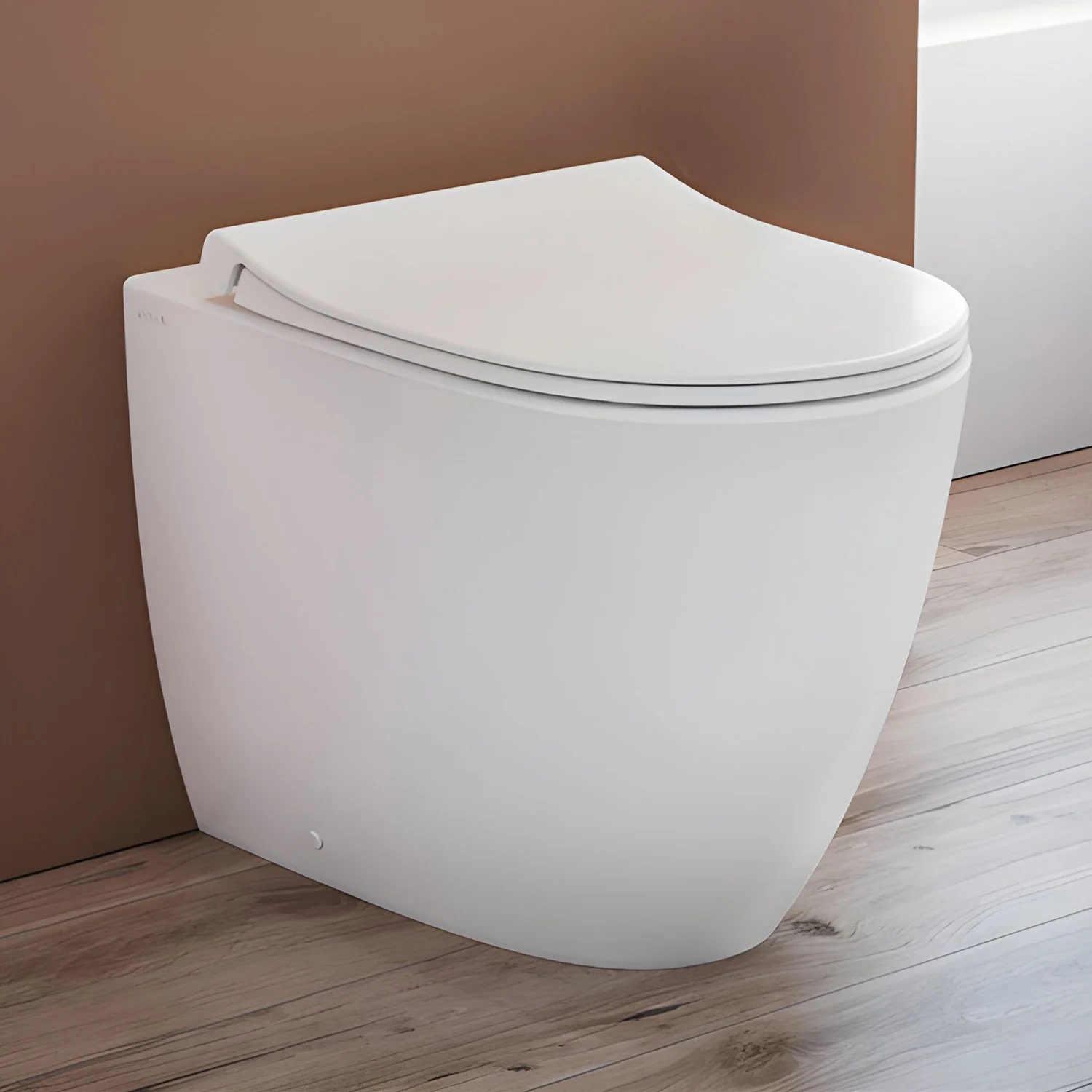 Zestaw toaletowy VitrA Sento – toaleta stojąca VitrA Flush 2.0 z systemem głębokiego spłukiwania bez obrzeża, z deską sedesową Slim