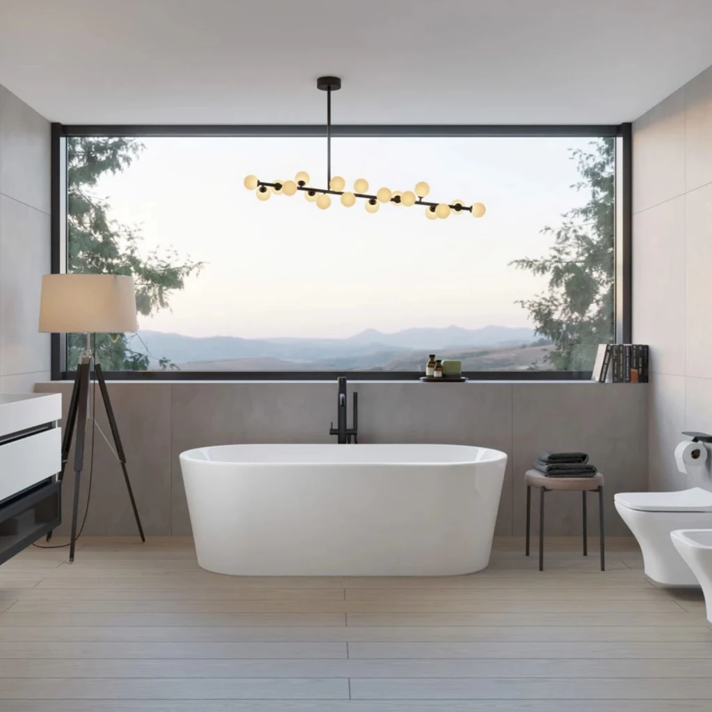 Freistehende Badewanne im Bad