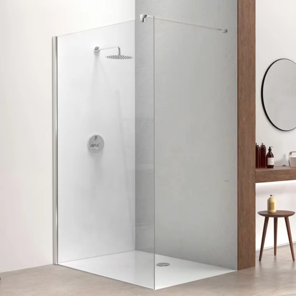 Walk-In Dusche mit Duschwand aus Glas