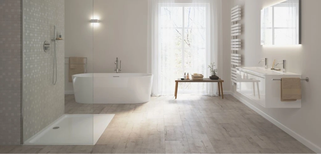 Badezimmertraum mit einer separaten Dusche