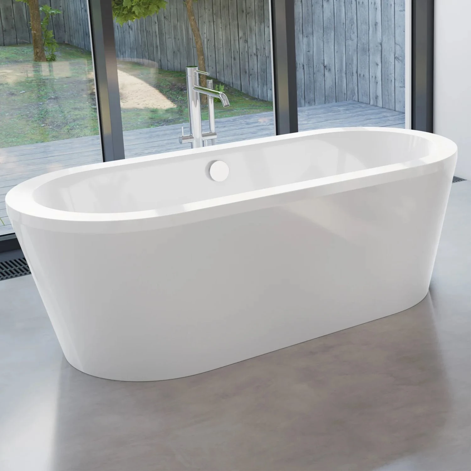 Freistehende Badewanne als zeitloses Badmöbelstück